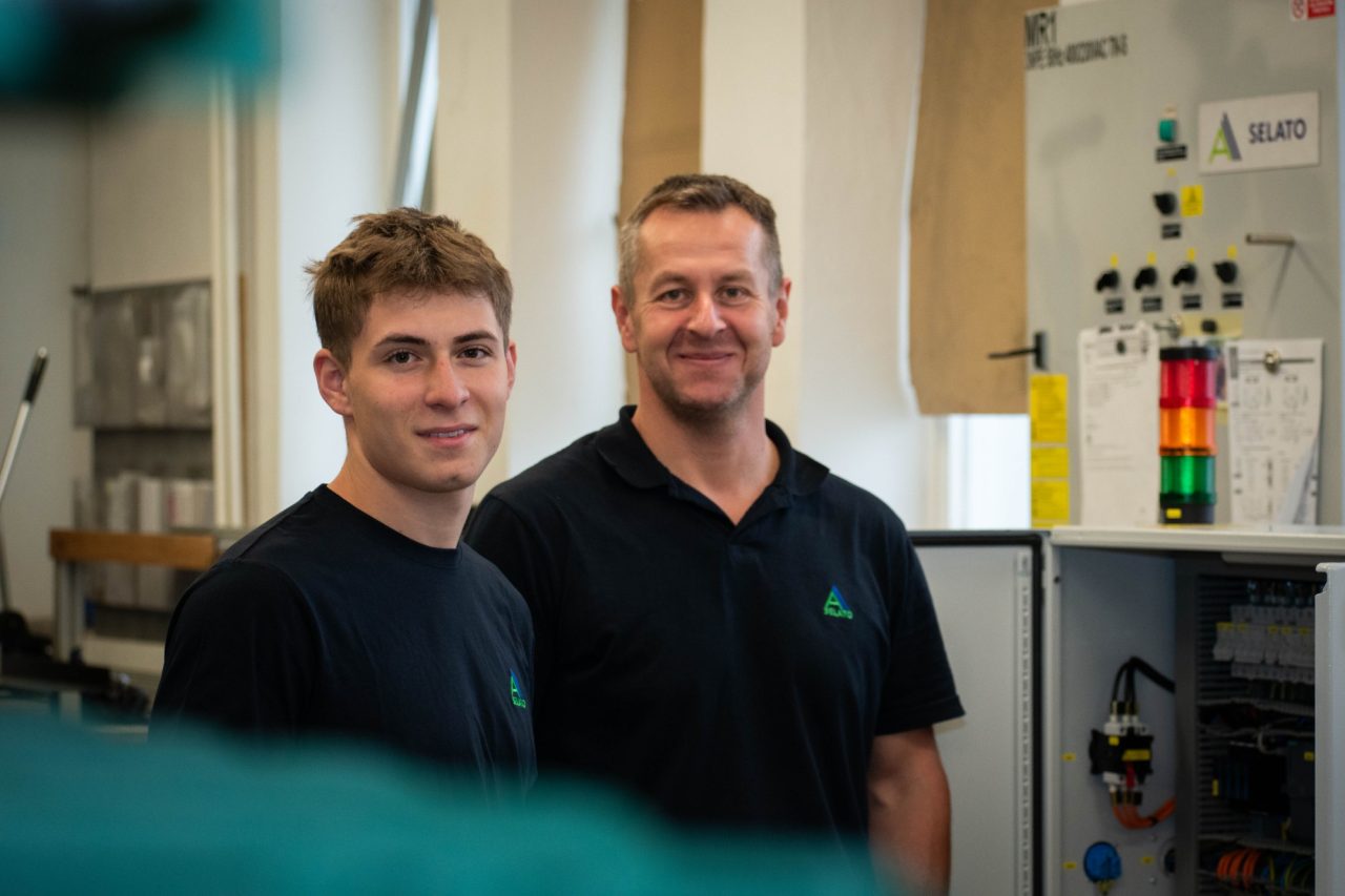 VÝROBA ELEKTRICKÝCH ROZVÁDĚČŮ